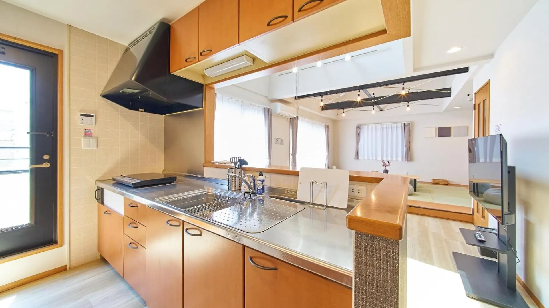 Apartment The Prime Tokyo Haneda 1St, 2Nd And 3Rd Floors - Vacation Stay 16755