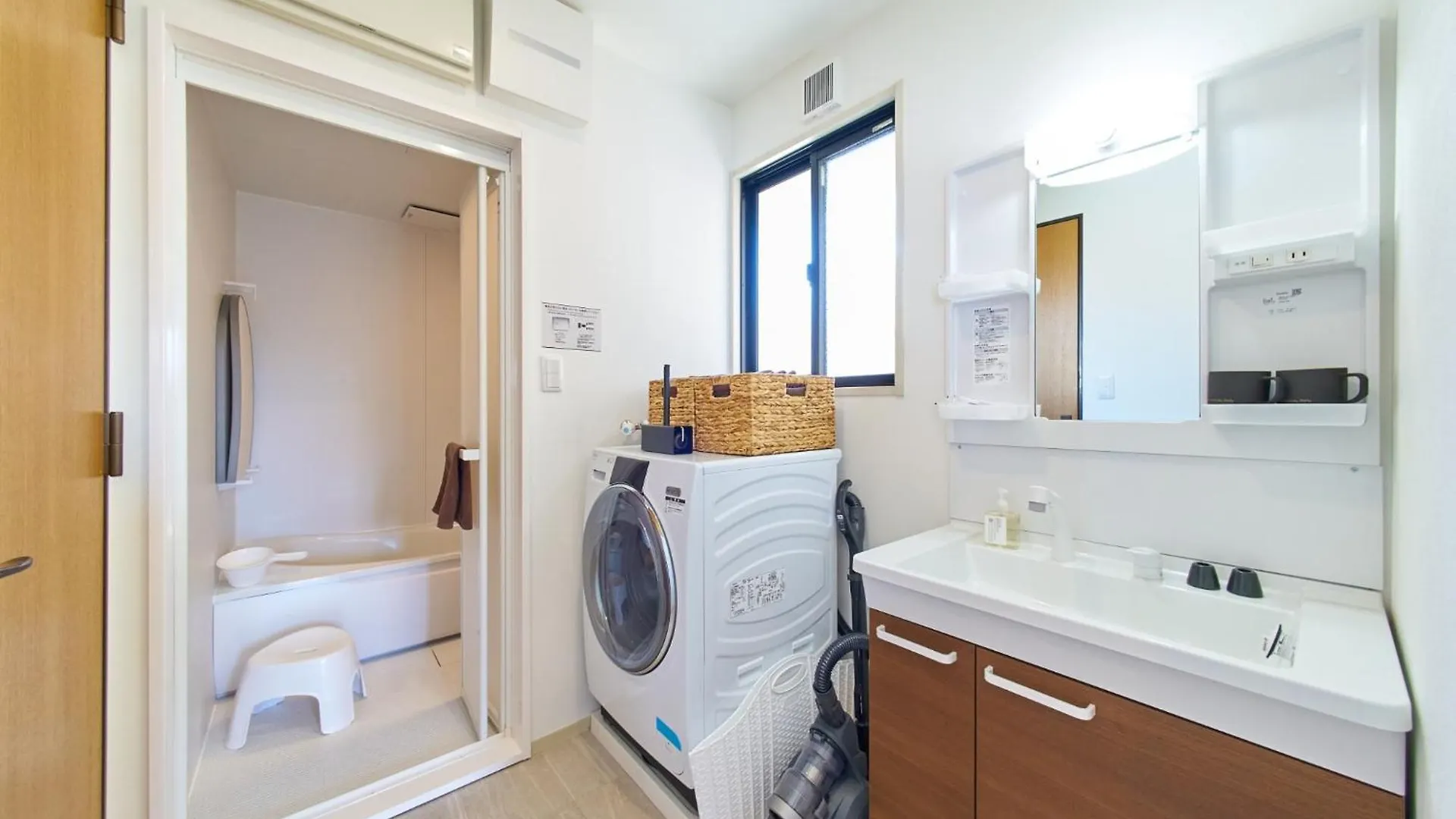 The Prime Tokyo Haneda 1St, 2Nd And 3Rd Floors - Vacation Stay 16755 Apartment